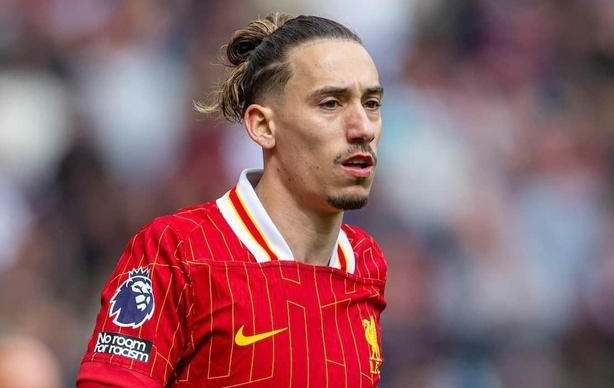 默默无闻的世界级替补！利物浦左路大将离队，防线仍存在两大危机